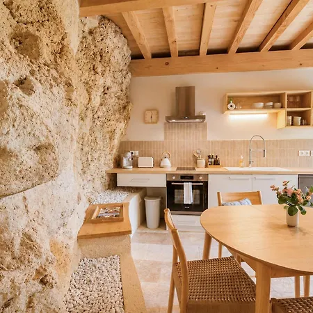 Maison Cova Castelnau-sur-lʼAuvignon
